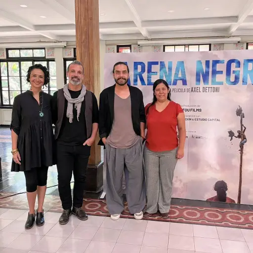 Arena-Negra-1.webp ,