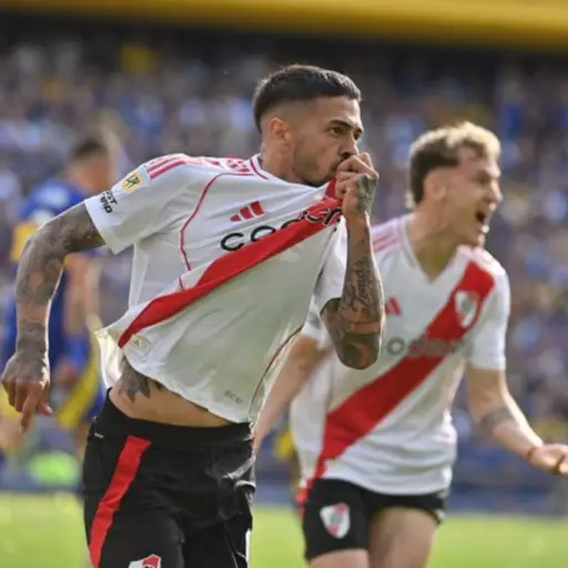 manuel-lanzini-river.webp ,