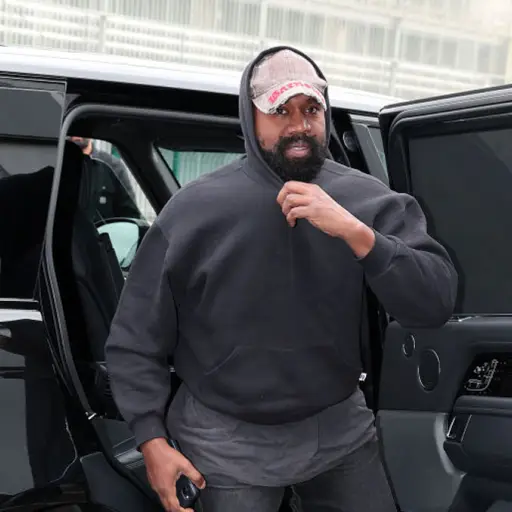 kanye-west-desfile-balenciaga.jpg ,