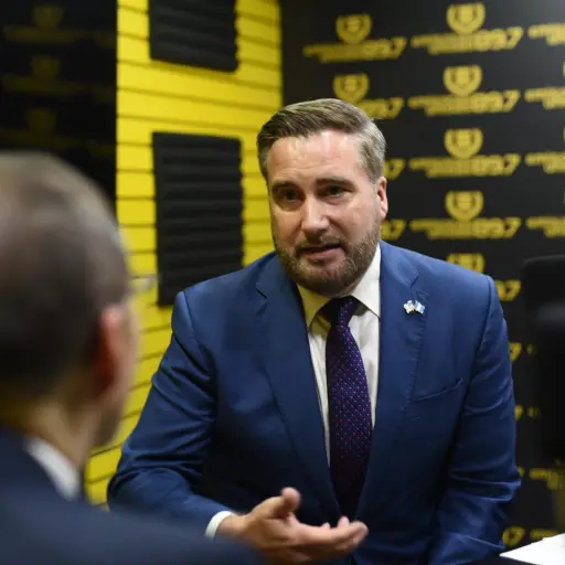 embajador-estados-unidos-tobin-bradley-emisoras-unidas-scaled-1.jpg ,