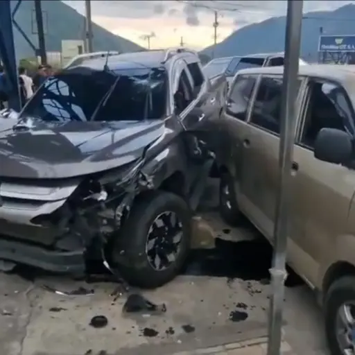 NNueva-clision-multiple-en-ruta-al-Pacifico.jpg ,