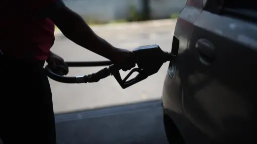 combustibles-gasolina-diesel-emisoras-unidas7.jpg ,