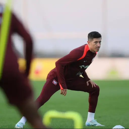 robert-lewandowski-polonia-portugal-octubre-2024-scaled-1.webp ,