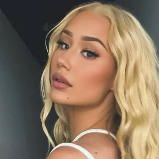 Iggy-Azalea-1.png ,
