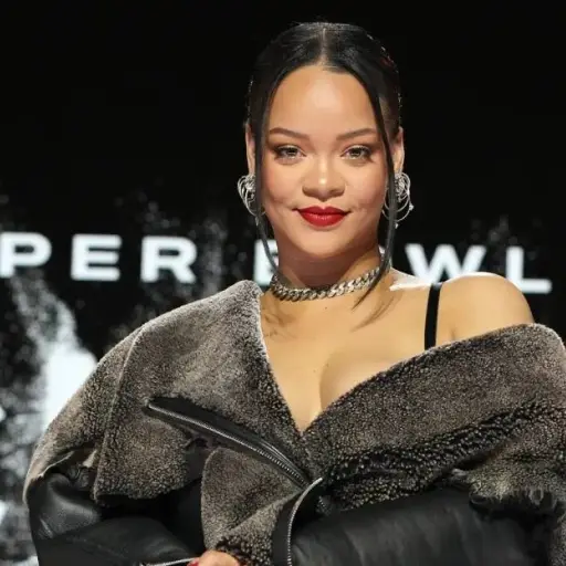 Rihanna-1.webp ,