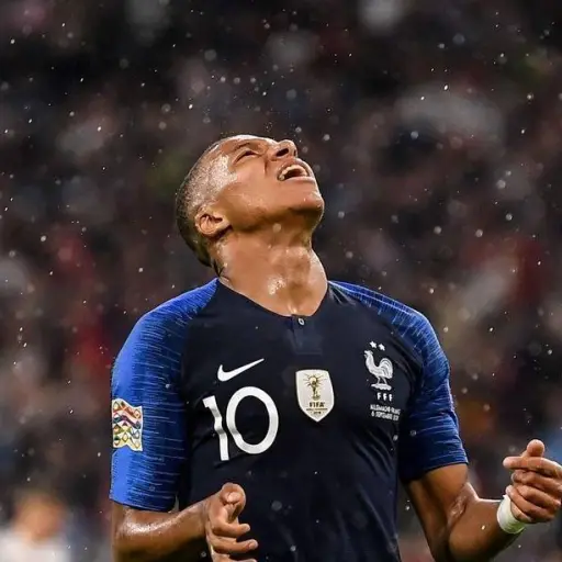 kylian-mabppe-fuera-de-la-convocatoria-de-francia-octubre-2024.webp ,
