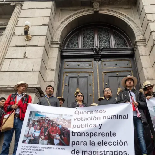 manifestacion-pueblos-indigenas-congreso-emisoras-unidas1.jpg ,