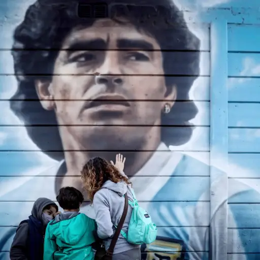 diego-maradona-traslado-de-su-cuerpo-octubre-2024-scaled-1.webp ,