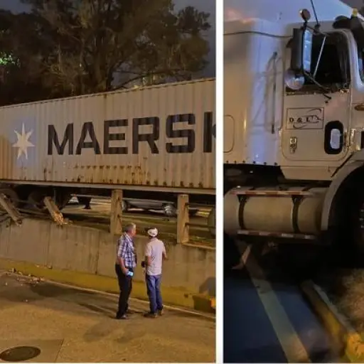 accidente-trailer-periferico-emisoras-unidas.png ,