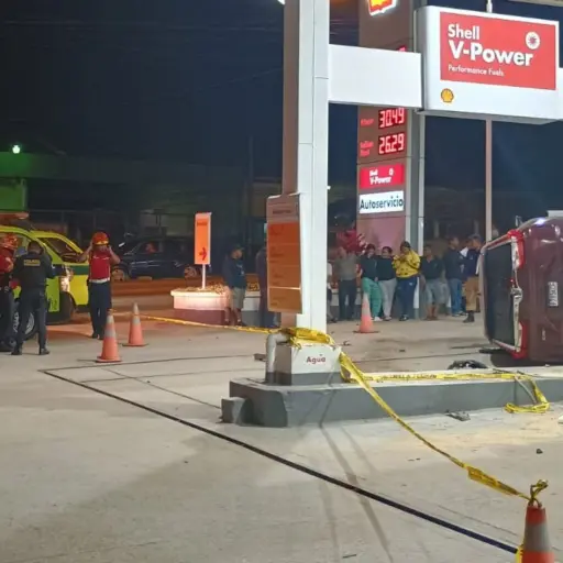 Accidente-en-gasolinera-de-la-ruta-al-Atlantico.jpeg ,