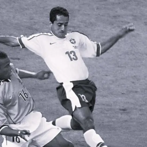 ze-carlos-brasil.webp ,