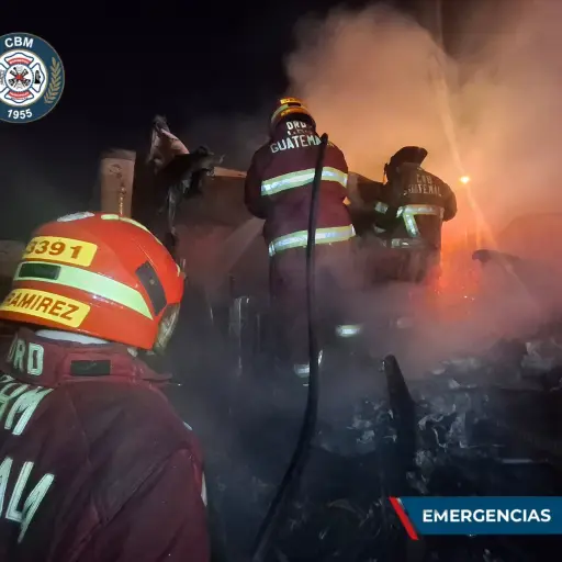 incendio-trailer-avenida-petapa-emisoras-unidas.jpg ,