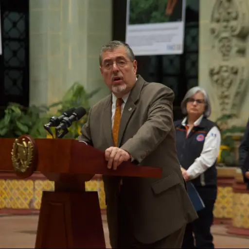 presidente-bernardo-arevalo-emisoras-unidas2-scaled-1.jpg ,