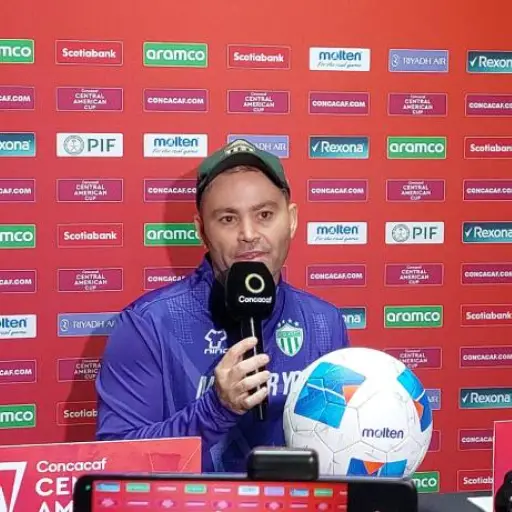 javier-lopez-antigua.webp ,