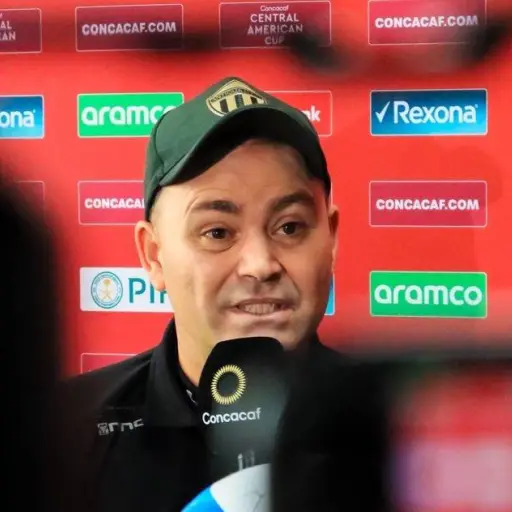 javier-lopez-tecnico-antigua-gfc-octubre-2024-1.webp ,