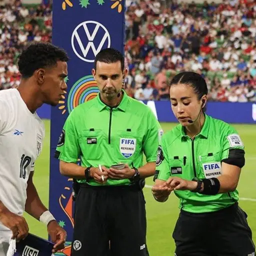 katia-itzel-garcia-arbitra-antigua-alajuelense-octubre-2024.webp ,