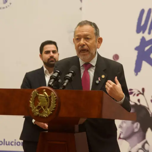 ministro-comunicaciones-felix-alvarado-emisoras-unidas-1-scaled-1.jpg ,