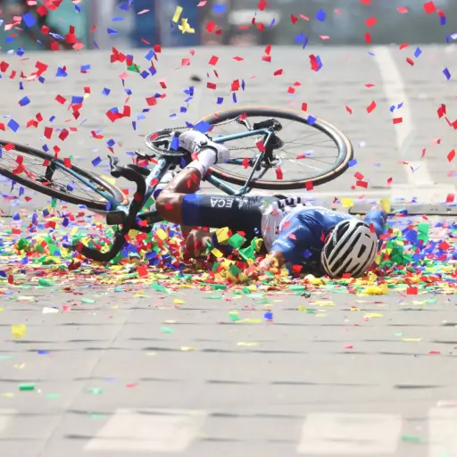 caida-de-ciclista-coatepeque-quetzaltenango-octubre-2024-scaled-3.webp ,