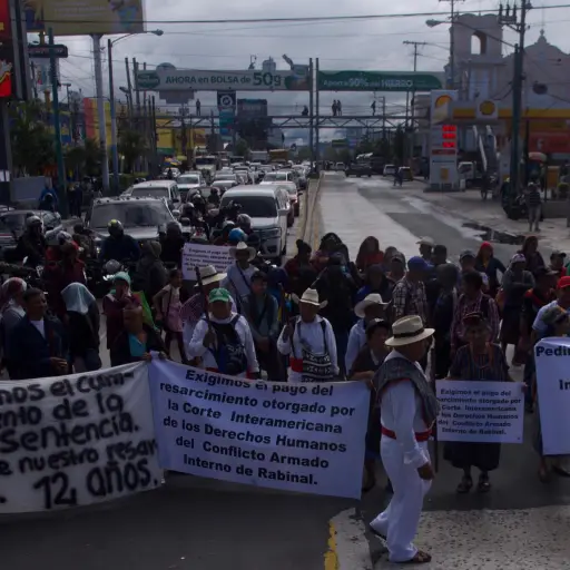 manifestacion-bloqueo-calle-marti-emisoras-unidas2-scaled-1.jpg ,