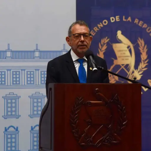 ministro-comunicaciones-felix-alvarado-emisoras-unidas1-scaled-1.jpeg ,