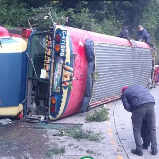 Accidente-de-bus-con-6-heridos-.jpeg ,