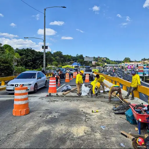 Trabajos-en-el-puente-Enrique-Tejada-Wyld-2.jpg ,