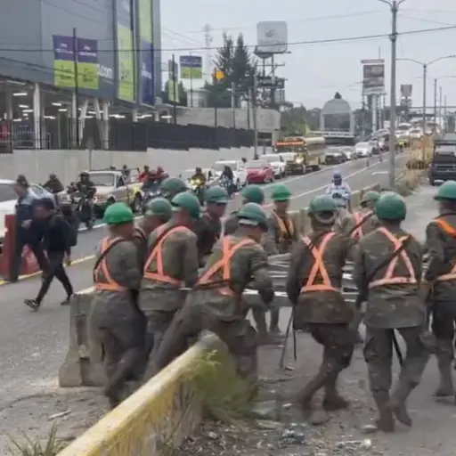 paso-cerrado-puente-ruta-pacifico-villa-nueva-emisoras-unidas.png ,