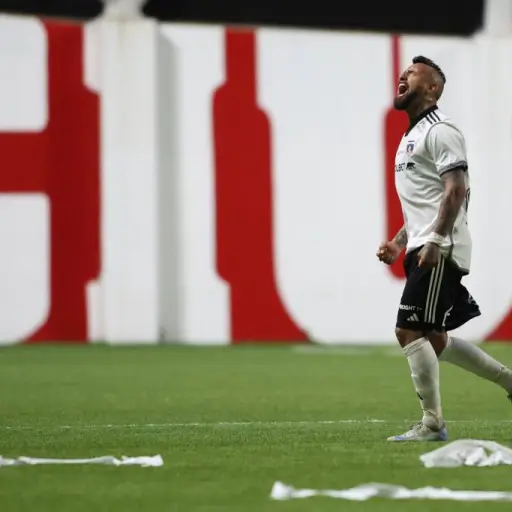 arturo-vidal-colo-colo.webp ,