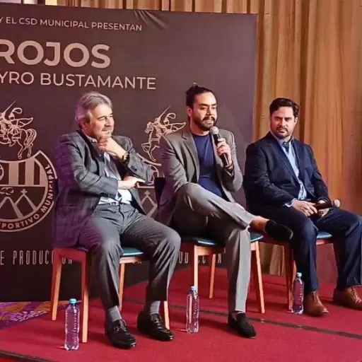 jayro-bustamante-dirigira-pelicula-los-rojos-municipal-noviembre-2024.webp ,