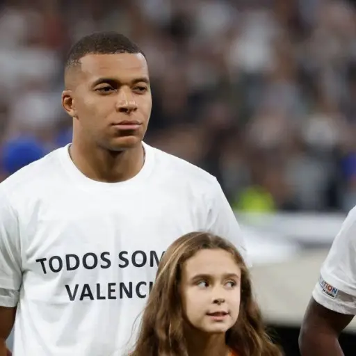 estadio-santiago-bernabeu-homenaje-victimas-dana-noviembre-2024.webp ,