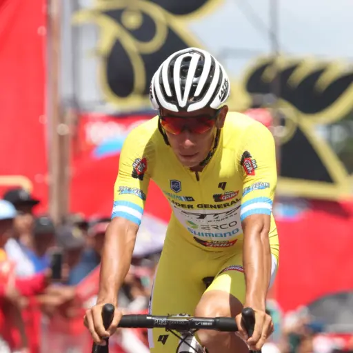 robinson-lopez-vuelta-guatemala-scaled-2.jpg ,