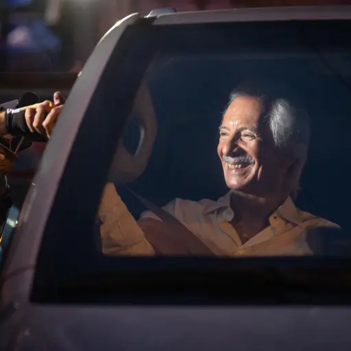 Periodista-Jose-Ruben-Zamora-al-salir-de-la-carcel-.jpg ,