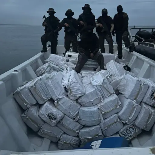 duro-golpe-al-narcotrafico-foto-ejercito-d-eguatemala-corte-web.jpg ,