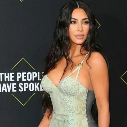 kim-kardashian-emisoras-unidas.jpg ,