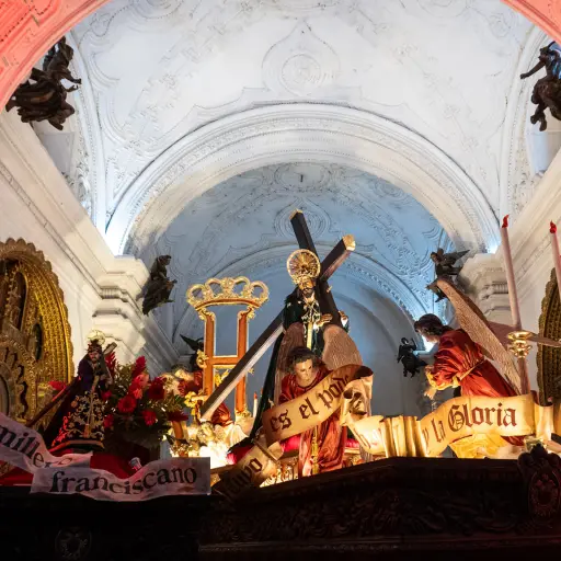 Consagrada-imagen-de-Cristo-Rey-Jesus-Nazareno-del-Perdon.jpg ,