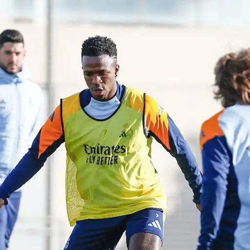 jugadores-de-real-madrid-se-incorporan-a-entrenamientos-noviembre-2024.webp ,