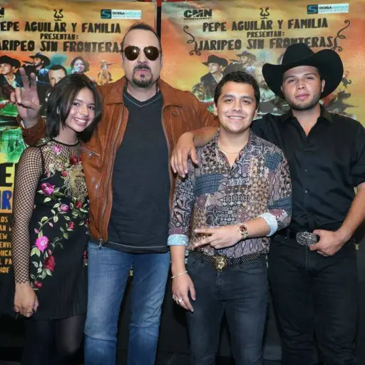Christian Nodal y Pepe Aguilar ,