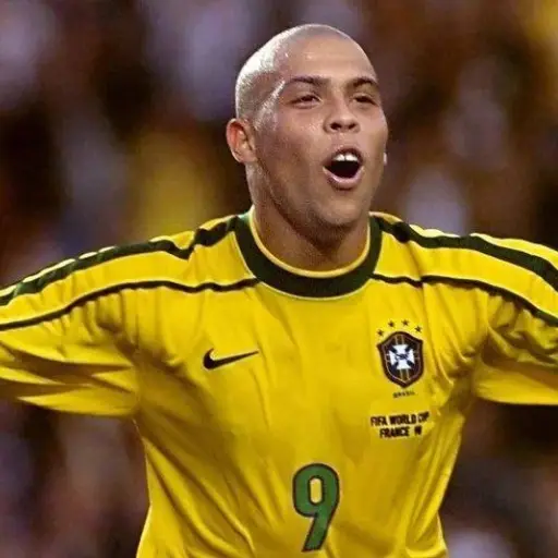 subastaran-camsilosa-de-ronaldo-diciembre-2024.webp ,