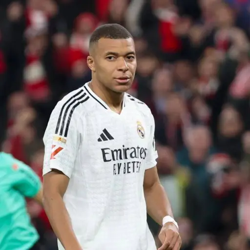 kylian-mbappe-no-pasa-su-mejor-momento-dice-ancelotti-diciembre-2024.webp ,