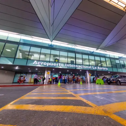 aeropuerto-la-aurora ,