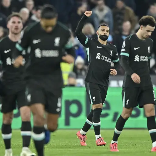 Liverpool termina el 2024 como líder absoluto de la Premier League - EFE