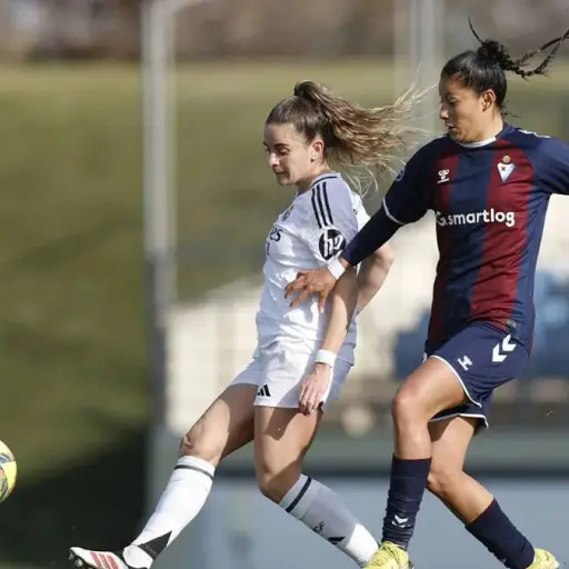 Andrea Álvarez anota histórico gol ante el Real Madrid - Real Madrid Femenino