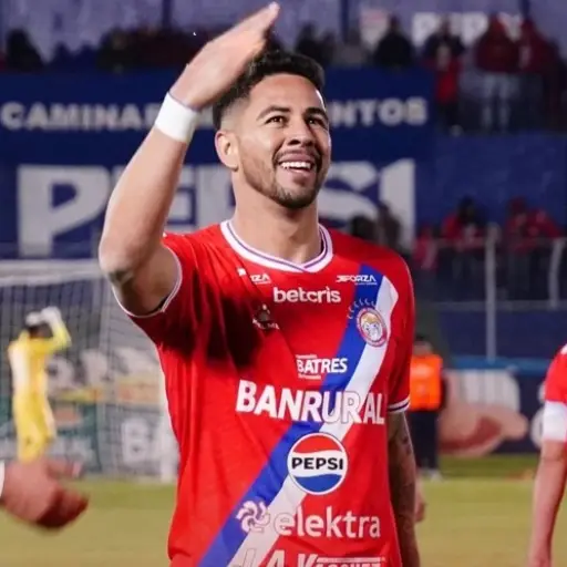 Pedro Báez se mantiene como goleador del Clausura 2025 
