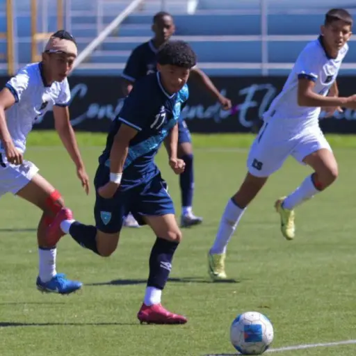 El Salvador ante Guatemala en amistoso Sub-17.