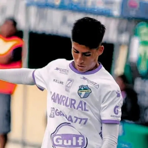 Emerson Raymundo sufrió lesión ante Deportivo Mixco 