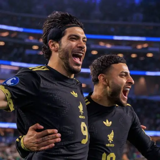 Raúl Jiménez terminó siendo la gran figura en el duelo Canadá-México 