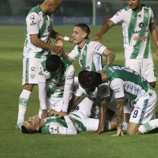 Celebración de Antigua GFC ante Cobán Imperial - Liga Guate Banrural