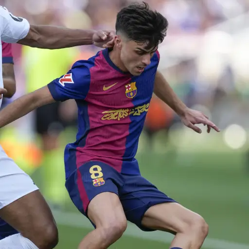 Pedri dijo en entrevista pospartido que hubo una clara mano de Tchouaméni. 