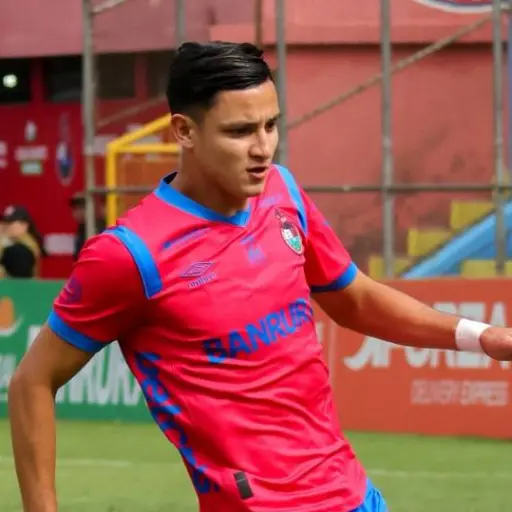 José Carlos Martínez agradeció a la afición el apoyo tras su lesión 