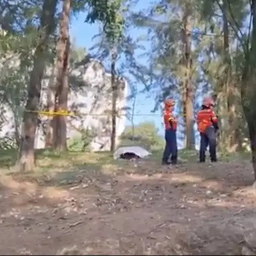 La víctima tiene aproximadamente 40 años de edad. ,Bomberos Municipales